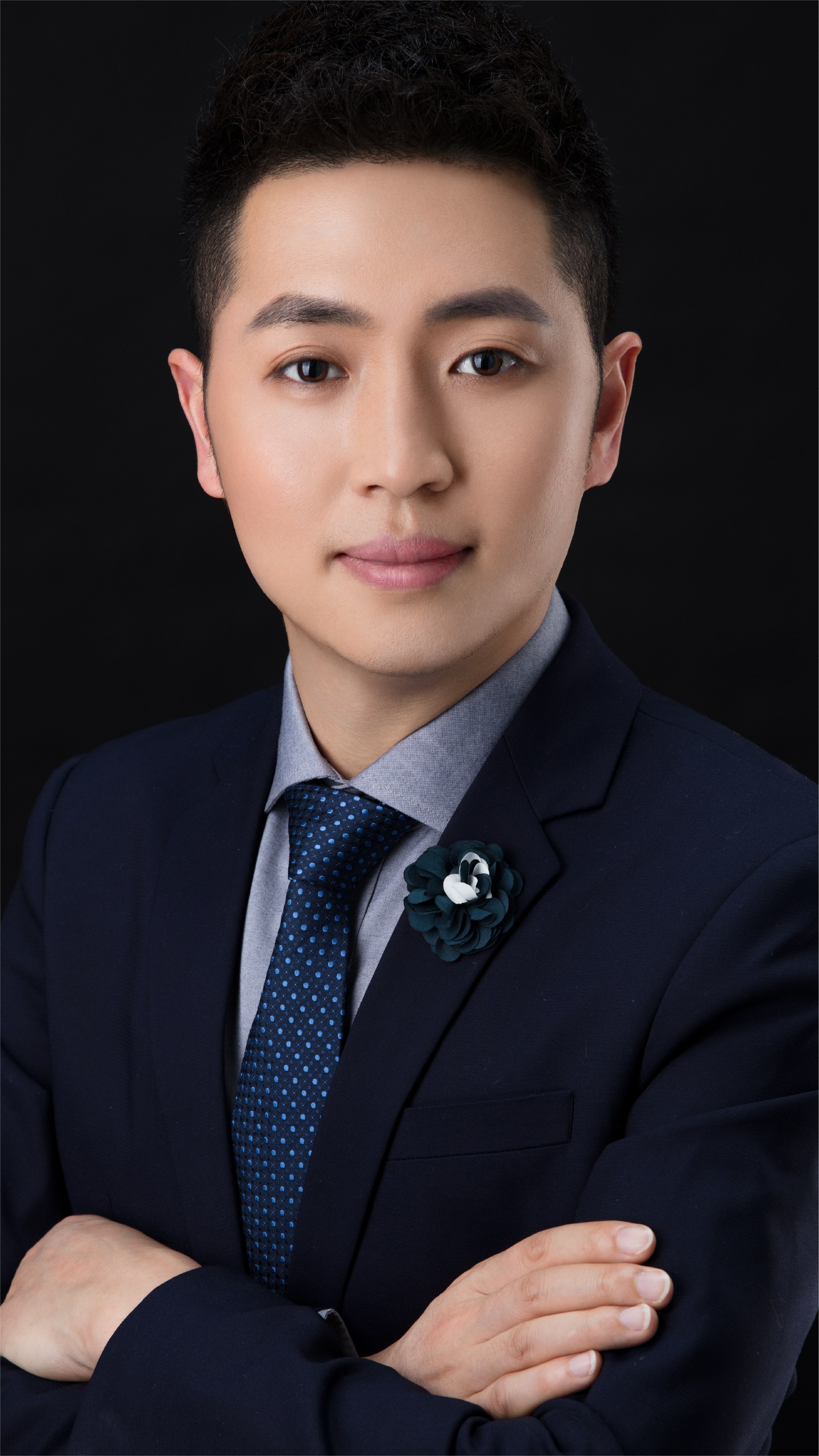 明道老师 形象照